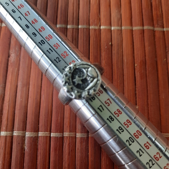 Sterling Sun & Moon ring Size 7 - Picture 1 of 4